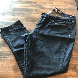 Denizen from Levi Skinny Jeans Sz 18
